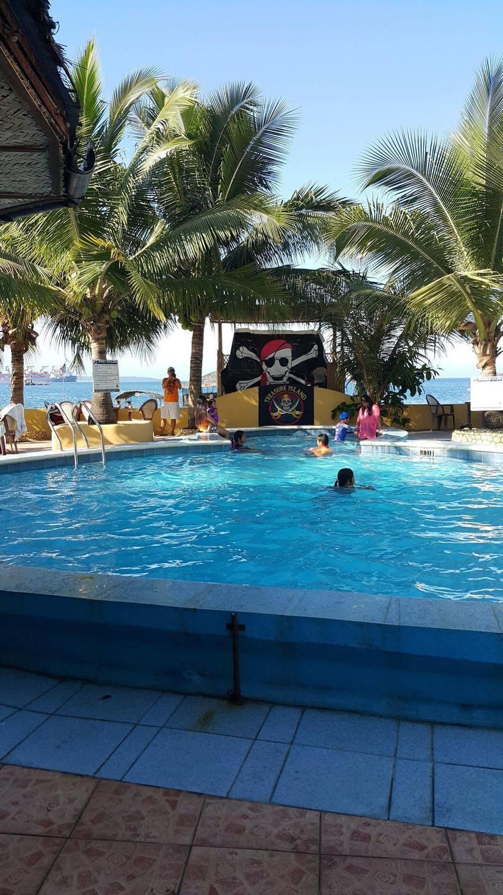 Treasure Island Resort Olongapo Kültér fotó